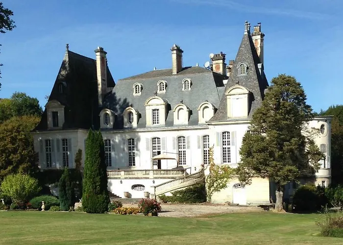Chateau Du Val Larbont